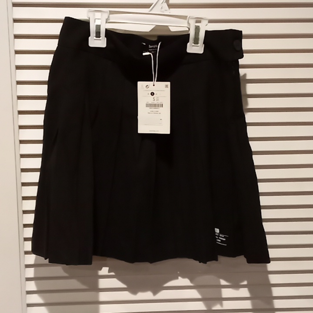 Women's Bershka skirt